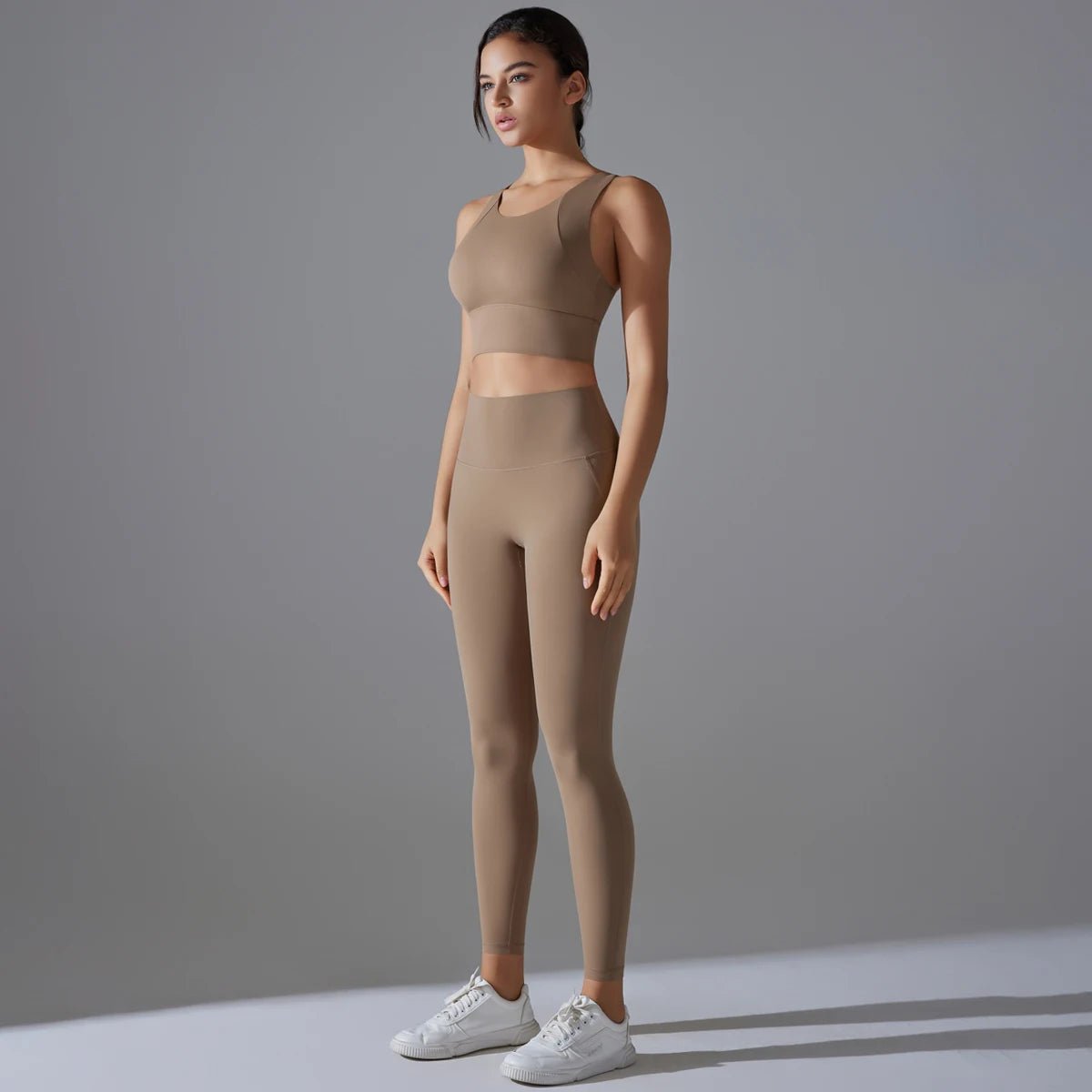 Équipement de Fitness Femme: Style et Performance Ultimes - Dinamiq Sport