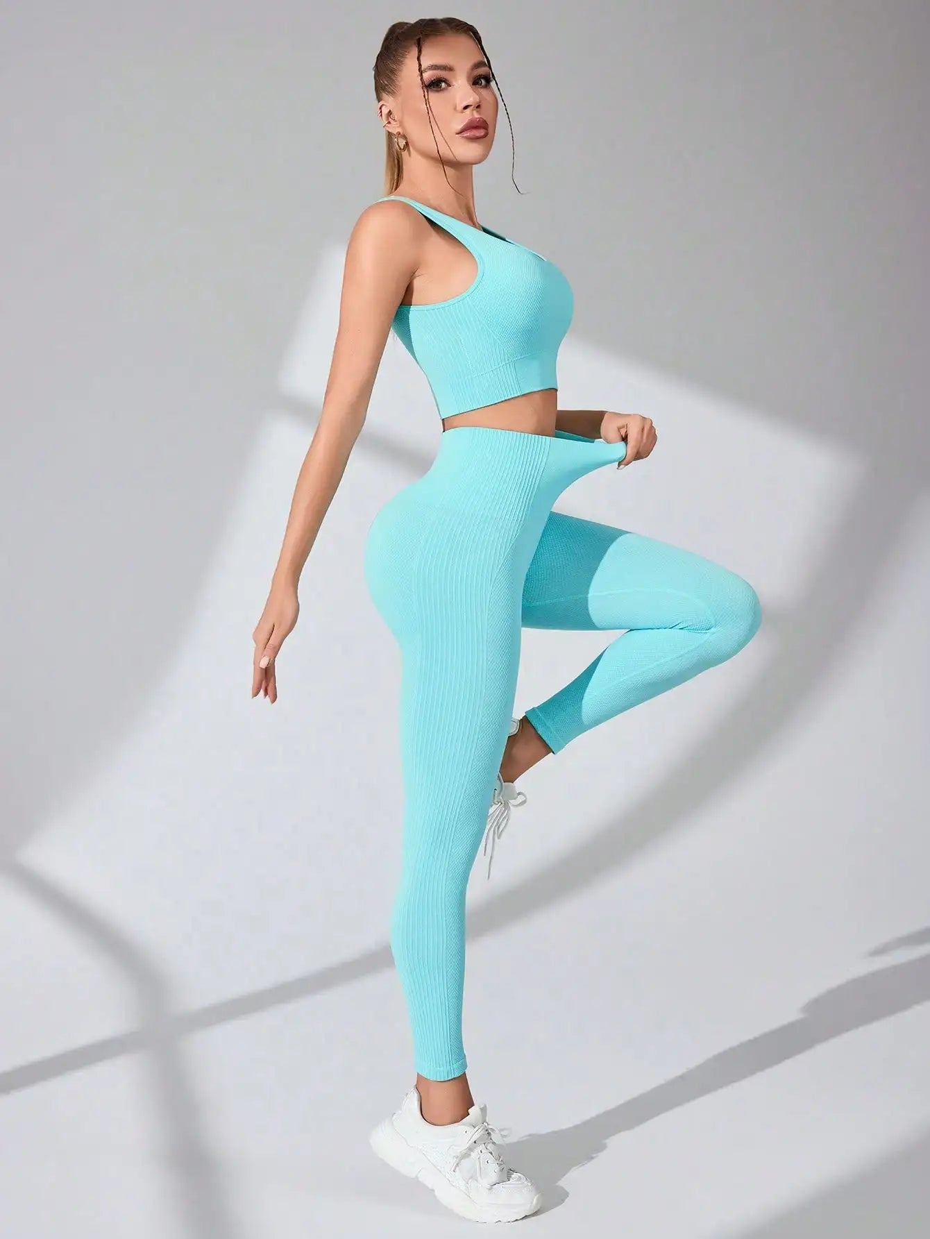 Ensemble Fitness Femme Sans Couture – Élégance et Performance - Dinamiq Sport