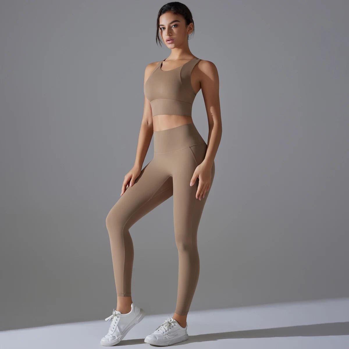Équipement de Fitness Femme: Style et Performance Ultimes - Dinamiq Sport